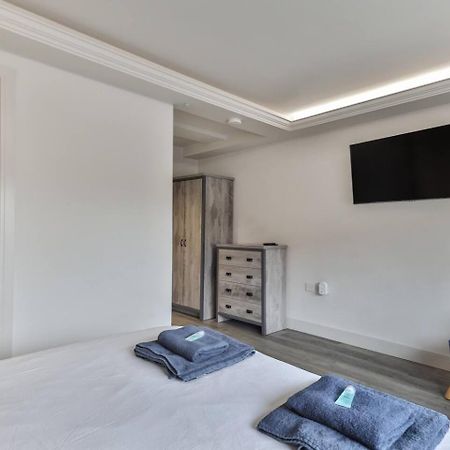 شيفيلد Spacious, Modern 2 Bed Apartment With Ensuites المظهر الخارجي الصورة